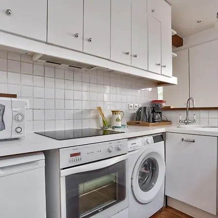 Vakantiehuis Guestready - Charming With Patio *