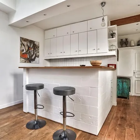 Vakantiehuis Guestready - Charming With Patio